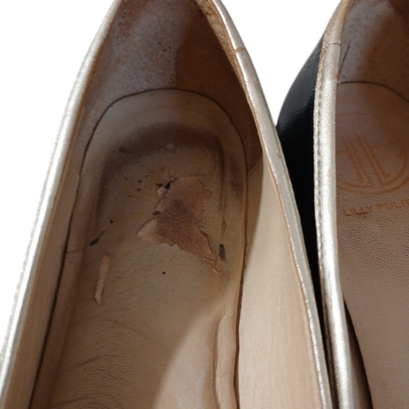 Lilly Pullitzer Navy Patent Leather Metallic Gold Trim Embellished Flats sz 9.5 - Picture 9 of 16